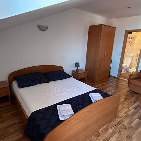 Apartman Senka Подгора Екстериор снимка