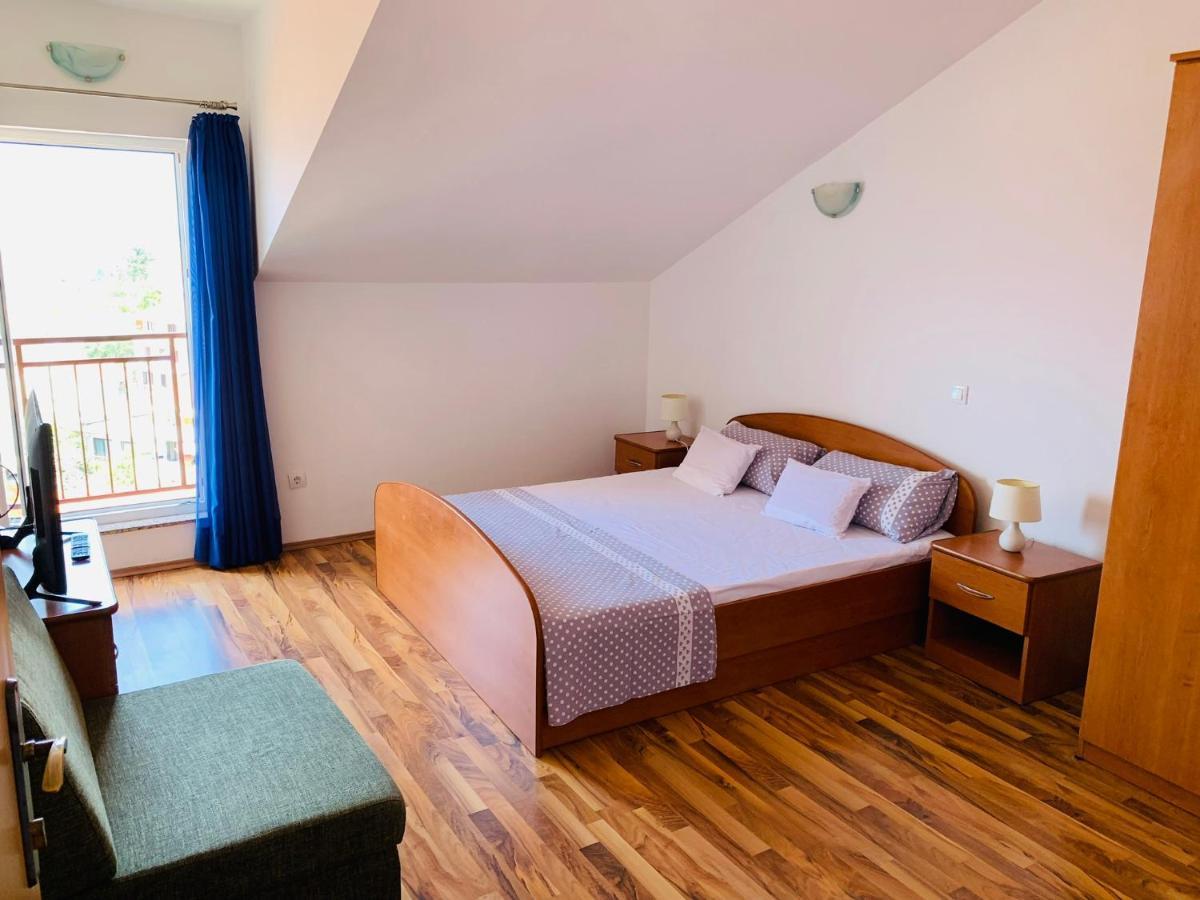 Apartman Senka Подгора Екстериор снимка