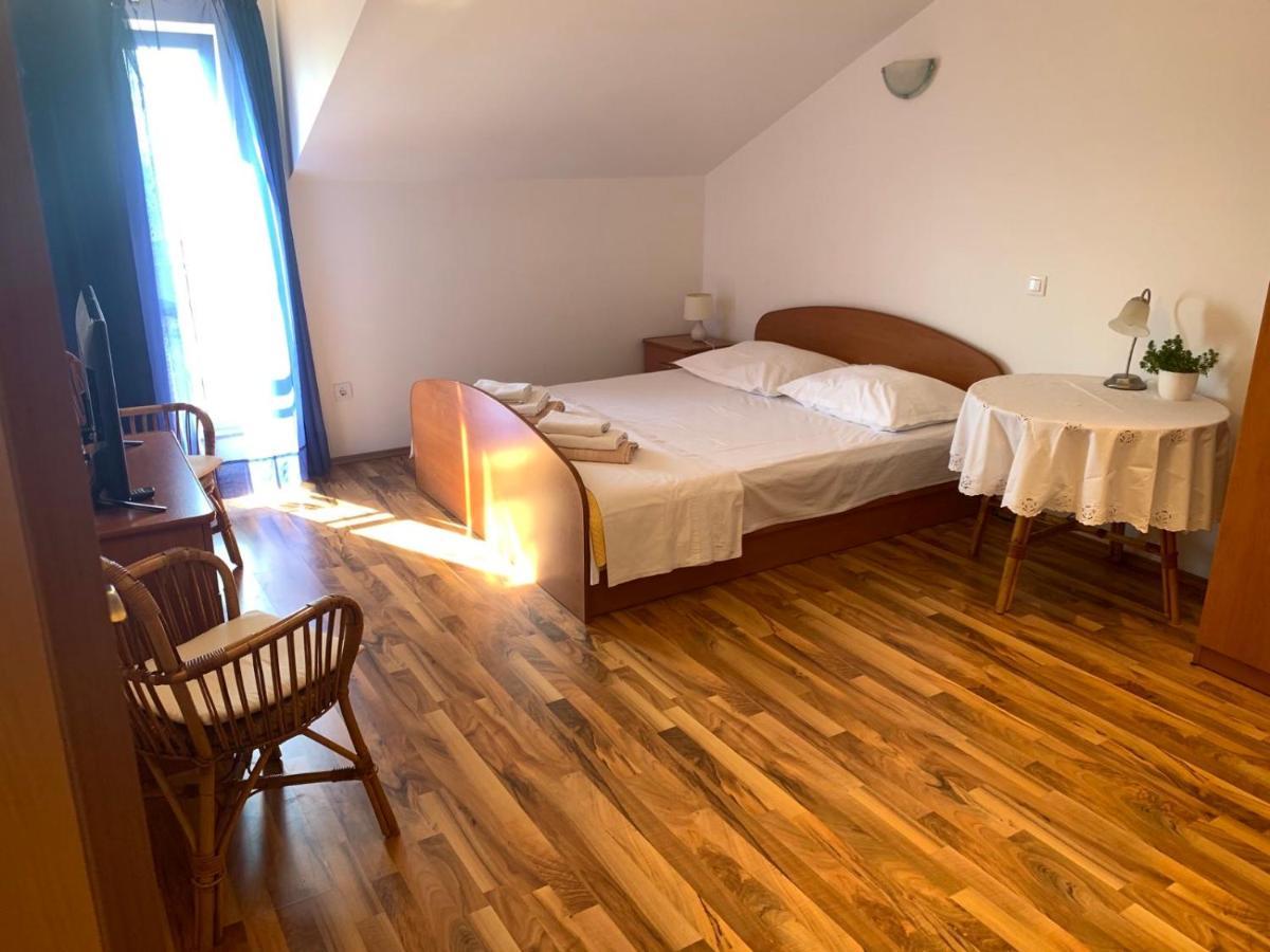 Apartman Senka Подгора Екстериор снимка
