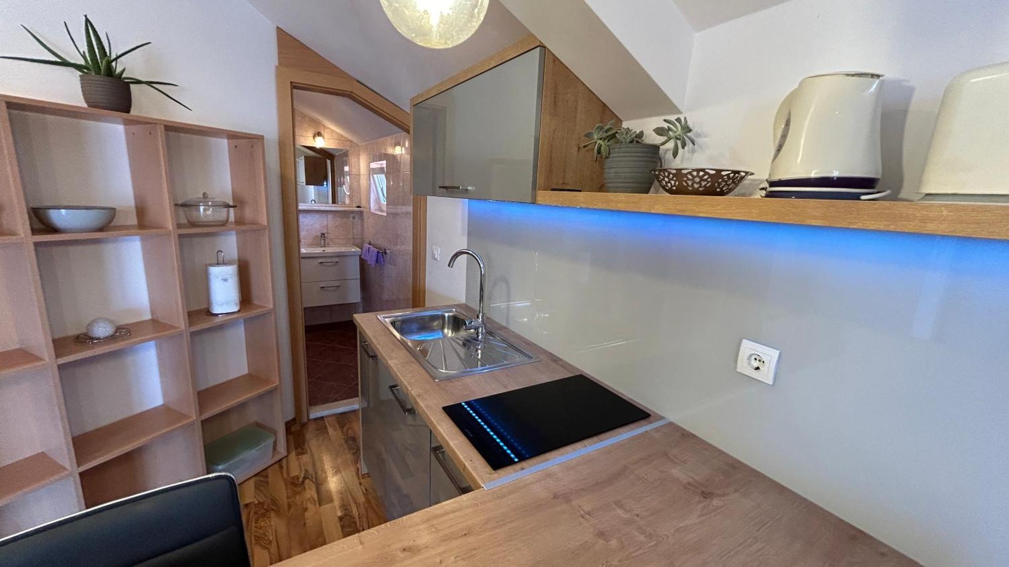Apartman Senka Подгора Екстериор снимка